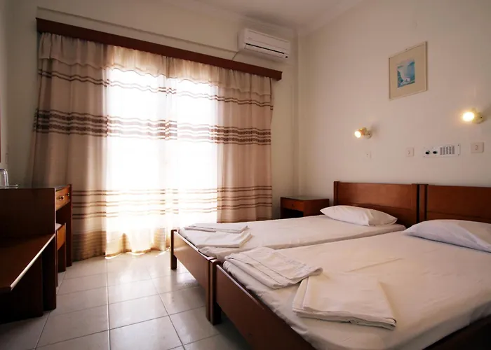 Hotel Petra Nera Perissa 