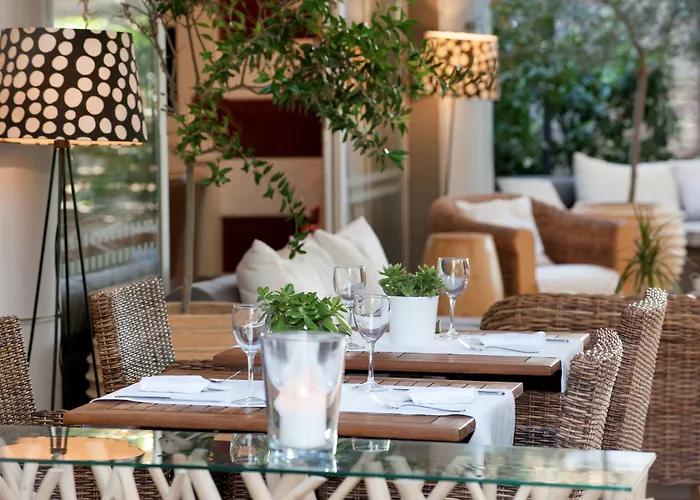 Sea View Cityscape Hotel Γλυφάδα