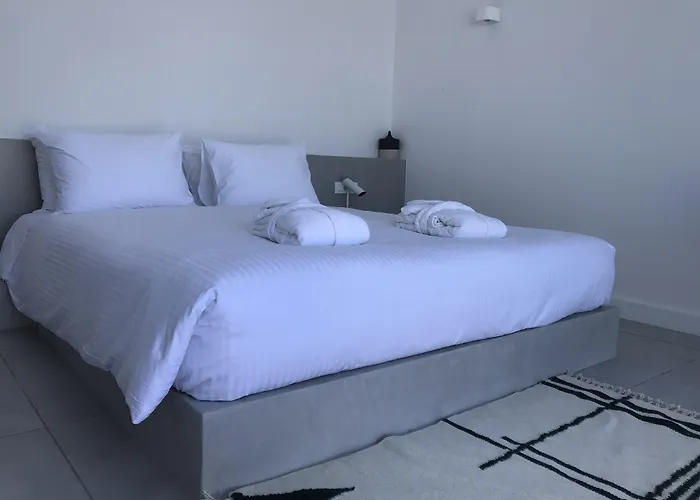 Panorama Suites Fira 