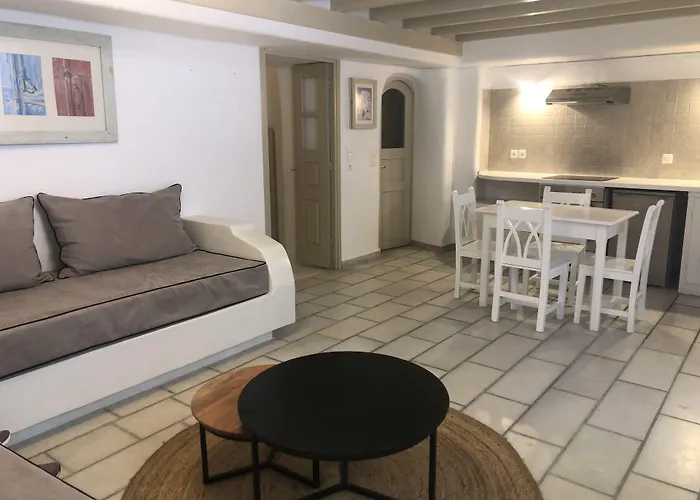 Chroma Suites Οία