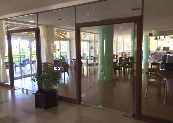 Irinna Hotel Svoronata