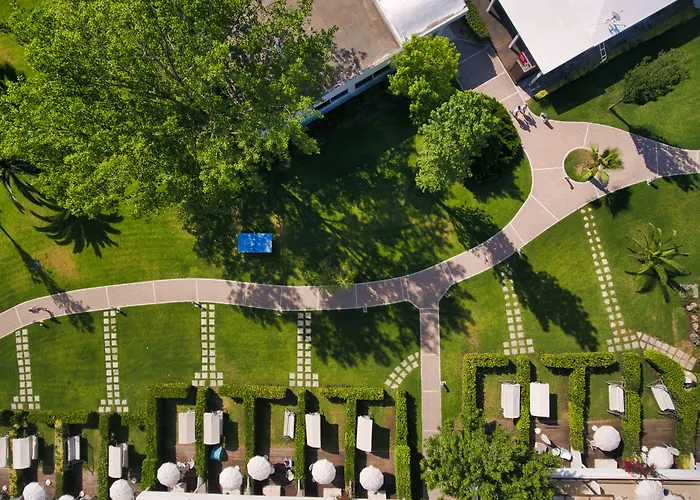 Hotels in Agia Paraskevi (Skiathos)