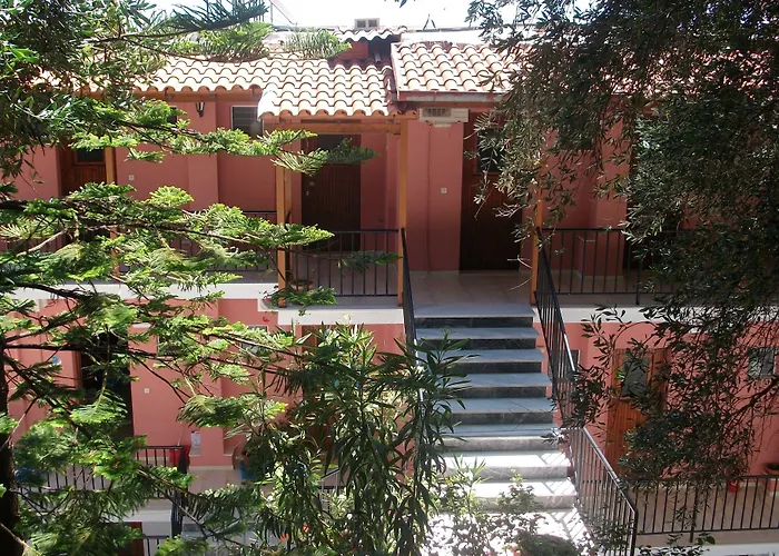 Aronis Apartments Benitses 