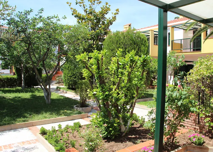 Elia Apartments Áfitos