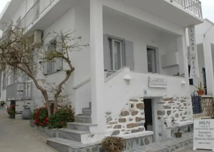 Lucas Rooms Τήνος