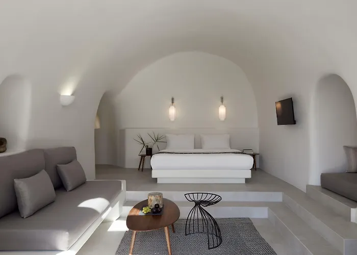 Elysian Santorini Villa Oia 