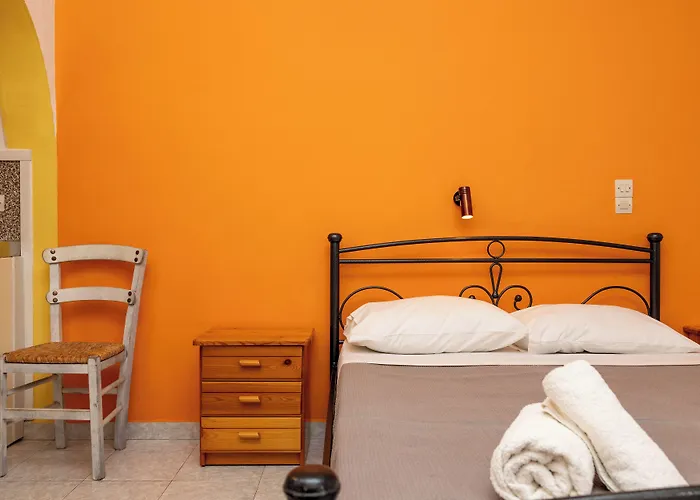 Depis Economy Studios & Apartments Naxos City