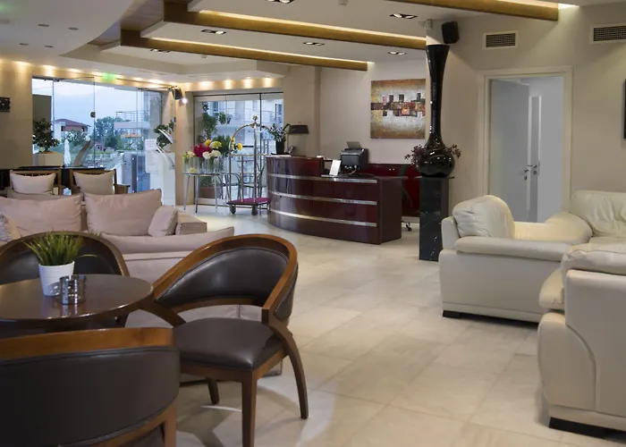 Cosmopolitan Hotel Paralía
