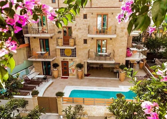 Leda Suites Parga