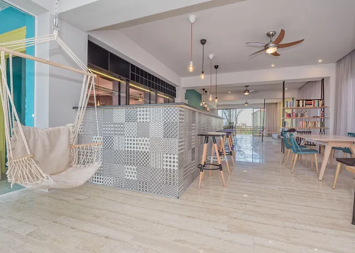 The Bongos - Socially Conscious Rooms, Part Of The Room Rate Goes To Charity Platanias 