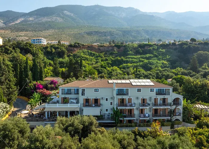La Signora Hotel Lourdata 