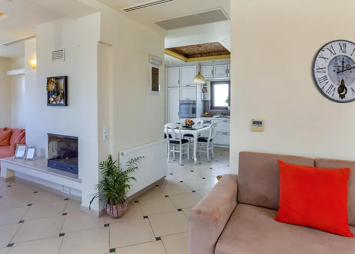 Sunshine Villa With Private Pool By Estia Hersonissos 