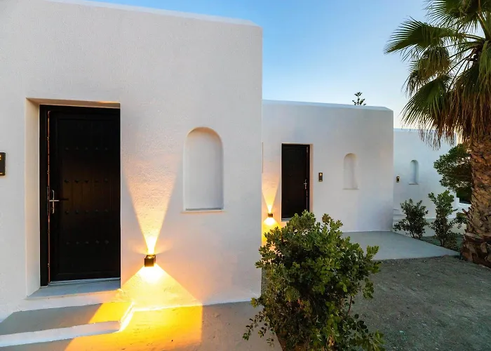 Omilos Beachfront House Paro