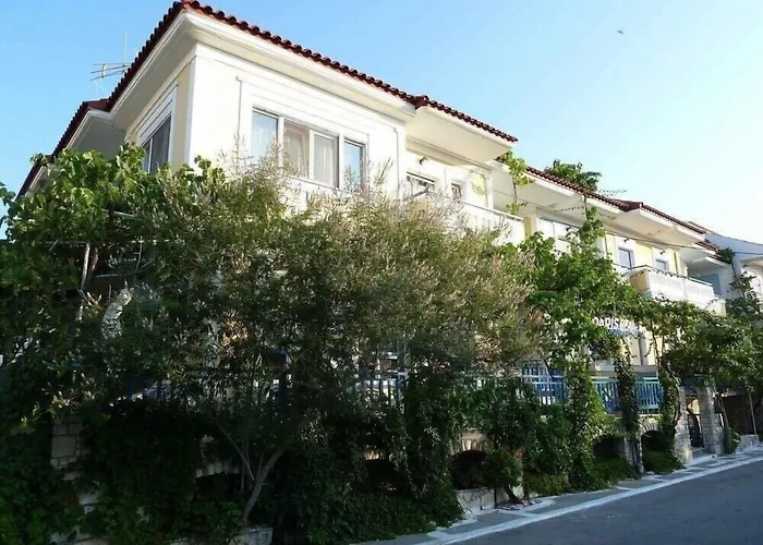 Paris Beach Hotel Ireo 