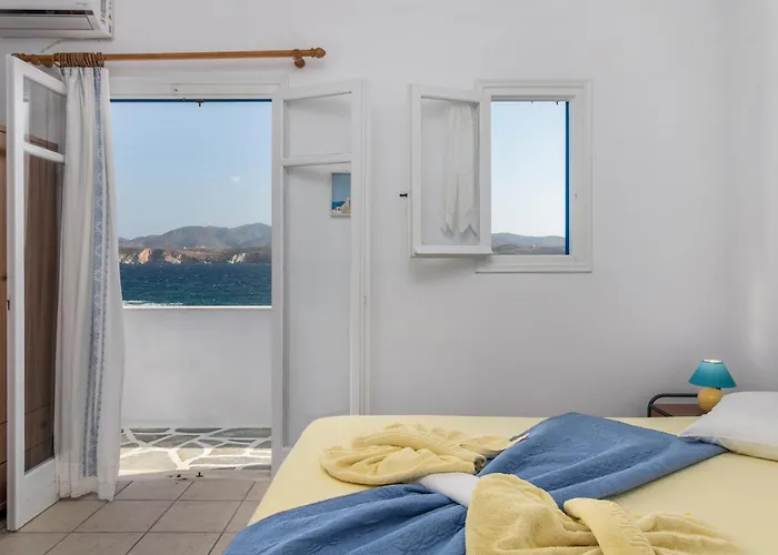 Apollon Rooms Pollonia