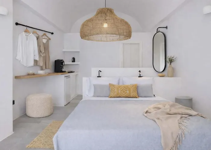 Maeva Suites Santorini Pyrgos Kallistis