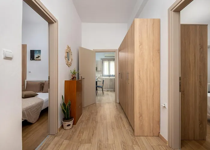 Spacious And Bright Kos Home