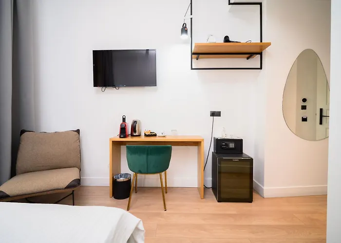 The Maroon Bottle Hotel Thessaloniki