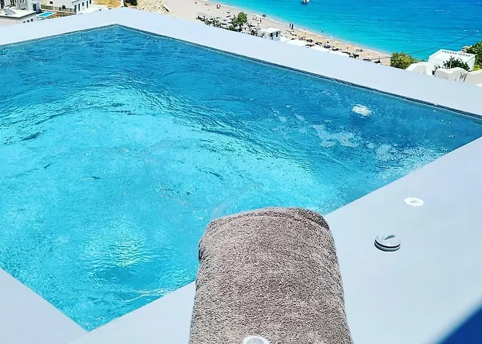 Agnantema Luxury Suites Kyra Panagia