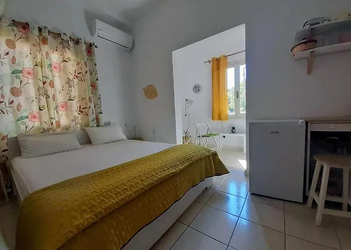 Kampos Rooms Palaiochora