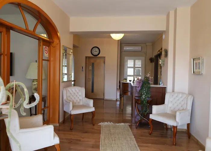 G. Kiapekou Aparthotel Λουτρά Αιδηψού