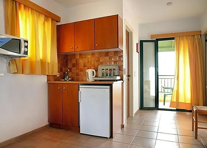 Petra Village Apartments Koutouloufari