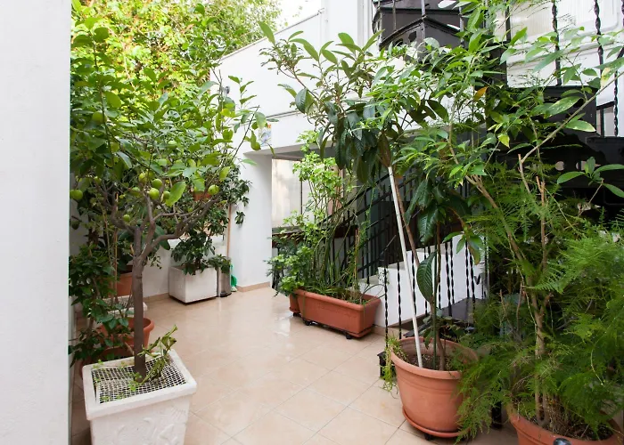 Psyri Neoclassical House Yard Free Parking Atenas