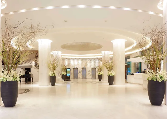 Hotels met zwembad in Athene