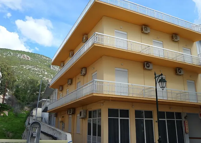 Hotel Andreou Λουτράκι