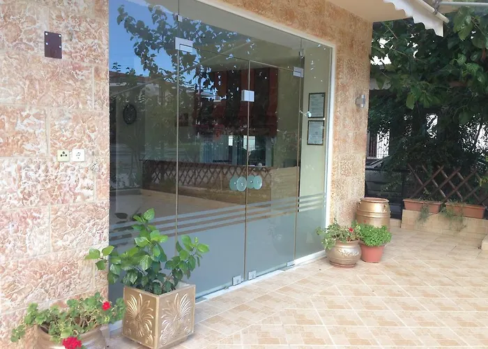 Marvi Hotel Καμένα Βούρλα