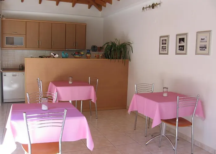 Topaz Apartments Kokkari