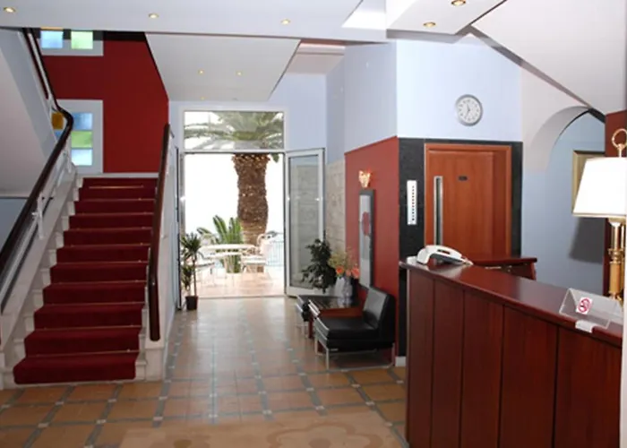 Aegli Hotel Λουτράκι