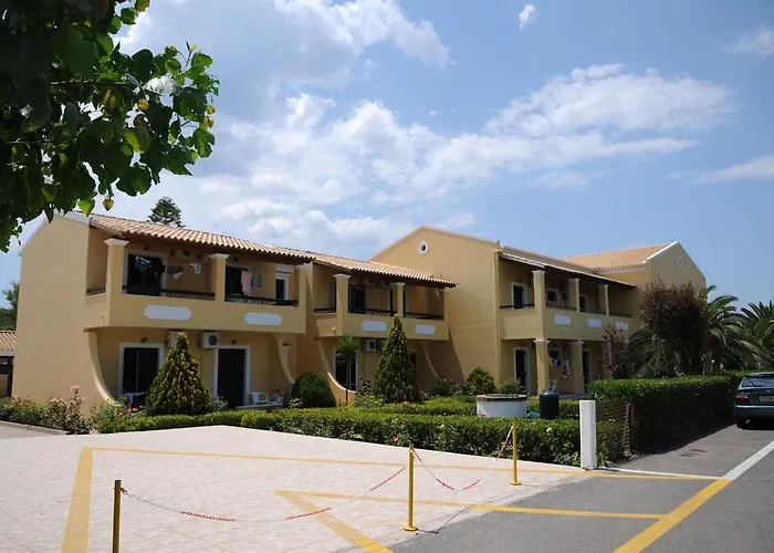 Matoula Aparthotel Acharavi 