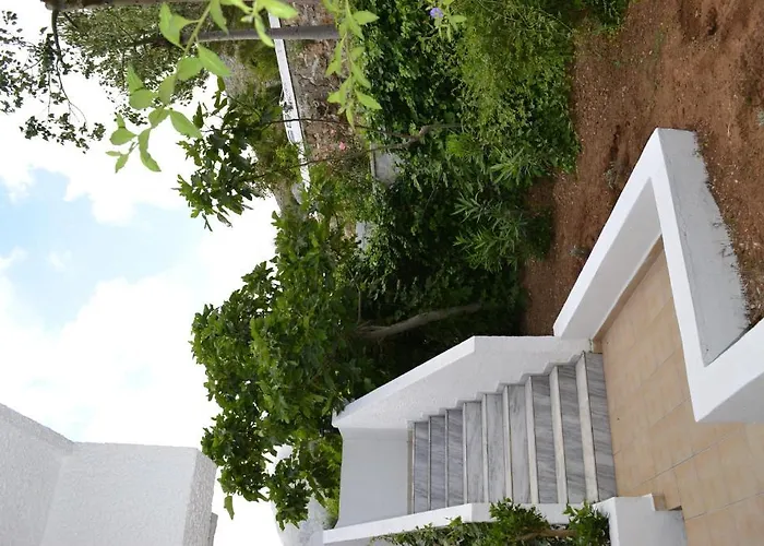 Karavos Hotel Apartments Archangelos 