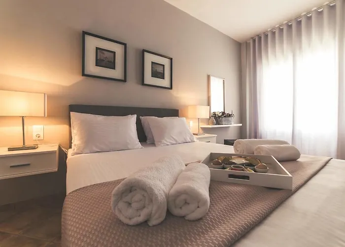 Teatro Deluxe Rooms Kato Rodini