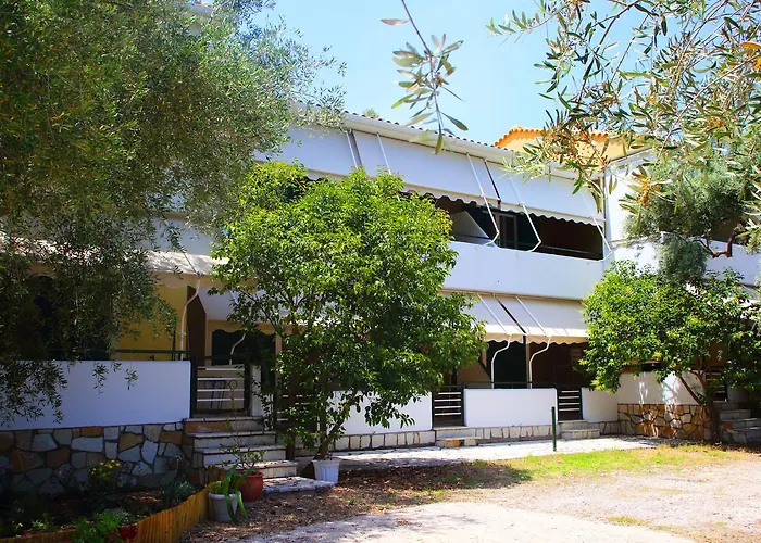 Nikolas Studios Agios Nikitas