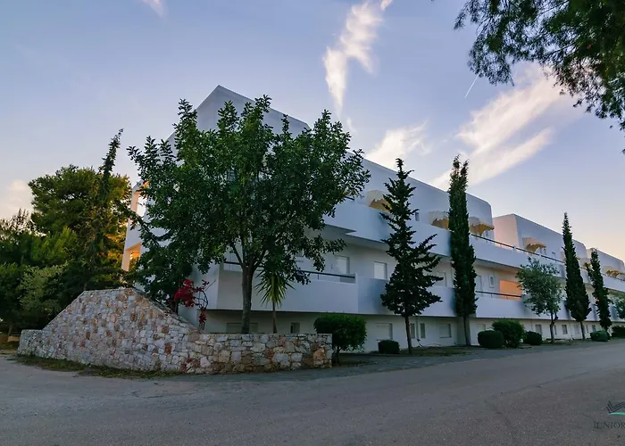 Junior Hotel Ίρια