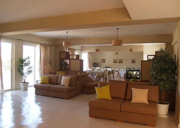 Iolkos Hotel Karpathos