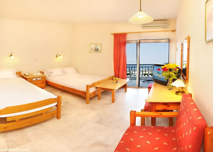 Martha'S Haus Hotel Gerakini