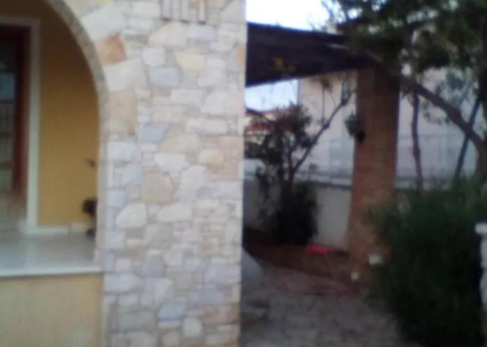 Lepa Kuca Hotel Spata 