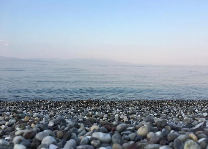 Ξενώνας Μελίτη Ακράτα
