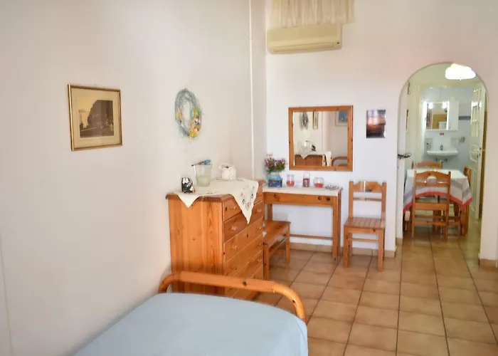 Ostria Beach Studios Perissa 
