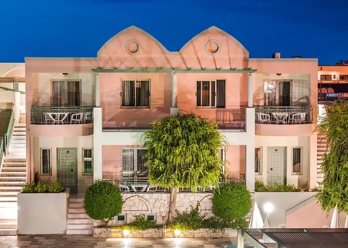 Lotus Hotel Apartments Kato Daratso
