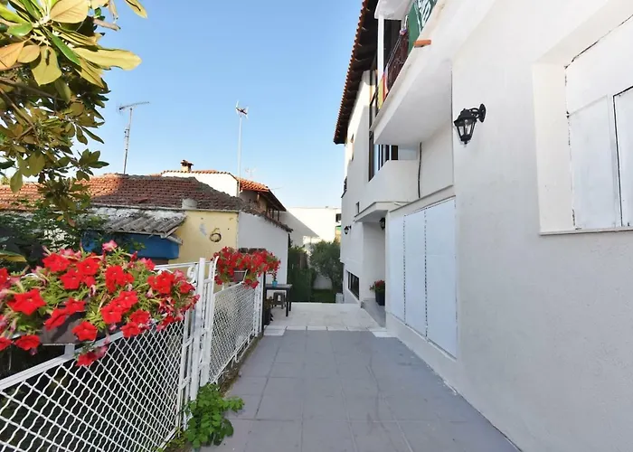Villa Sithonia Μεταμόρφωση