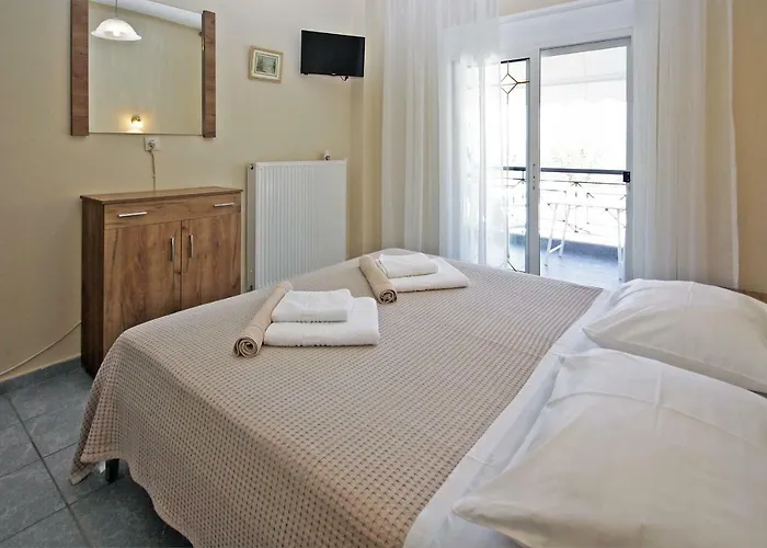 FunBeach Rooms Néos Marmarás