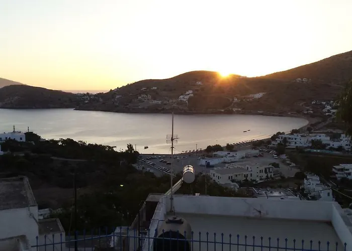 Grandma Vasiliki Rooms To Let Chora 