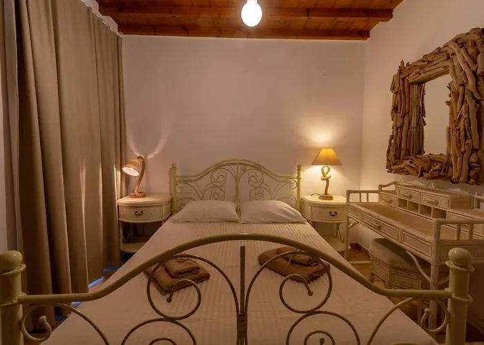 Gelos House Ornos 