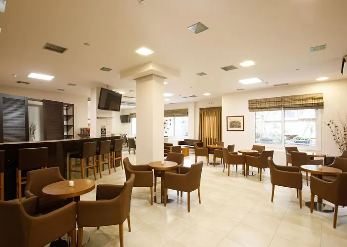 Hoteles en Lamía