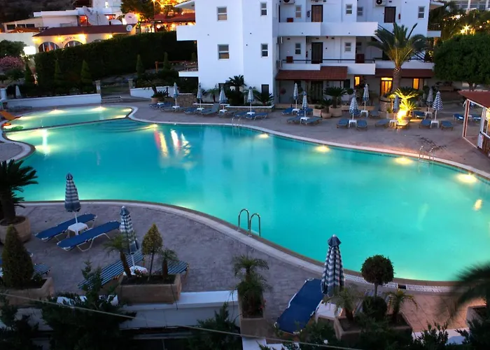 Coliseum Studios & Apartments Pefki 